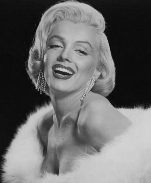 盘点已故好莱坞经典女明星 绝代佳人无法复制(2)_欧美_电影网_M1905.com