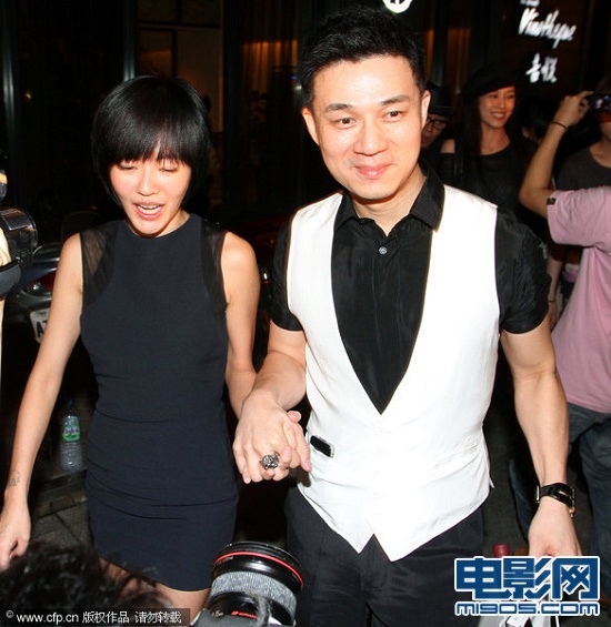 小s与老公许雅钧