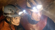 《夺命深渊》9月上映再发中文预告 神秘洞穴初开