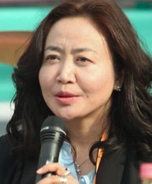 李英美
