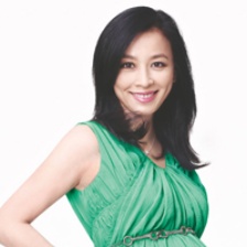 張庭拍寫真孕味十足 “酒窩美女”笑容洋溢