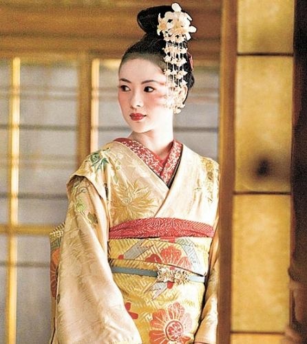张艺谋不考虑海外发展 叹巩俐章子怡国外变花瓶