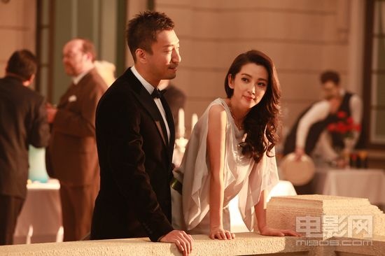 李冰冰我愿意当戏痴 自曝戏中曾爱上孙红雷_