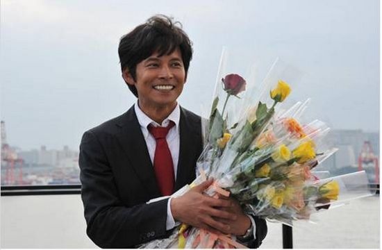 《跳跃》最终章杀青 织田裕二不做刑警变普通人