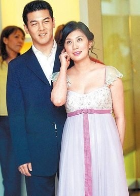 (资料图)       据台湾媒体报道,台湾女星林若亚和贾静雯前夫孙志浩3