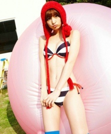 篠田麻里子