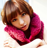 篠田麻里子