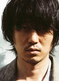 新井浩文