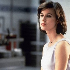 伊莲娜·雅各布