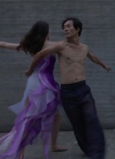 是谁？太阳报：一名英超球星被当街持枪威胁 对方是业内经纪人