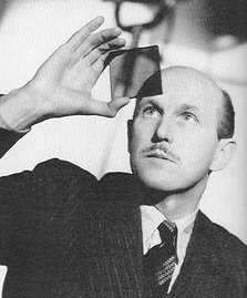 迈克尔·鲍威尔