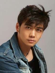 杨烁