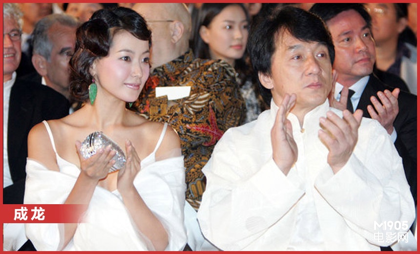 成龙于2005年与韩国女星金喜善联袂出席第10届釜山电影节开幕式,并且