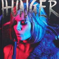 超模海蒂·克拉姆变身杀手 魅惑间掌控生死游戏