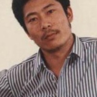 巴音