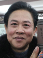 唐振华