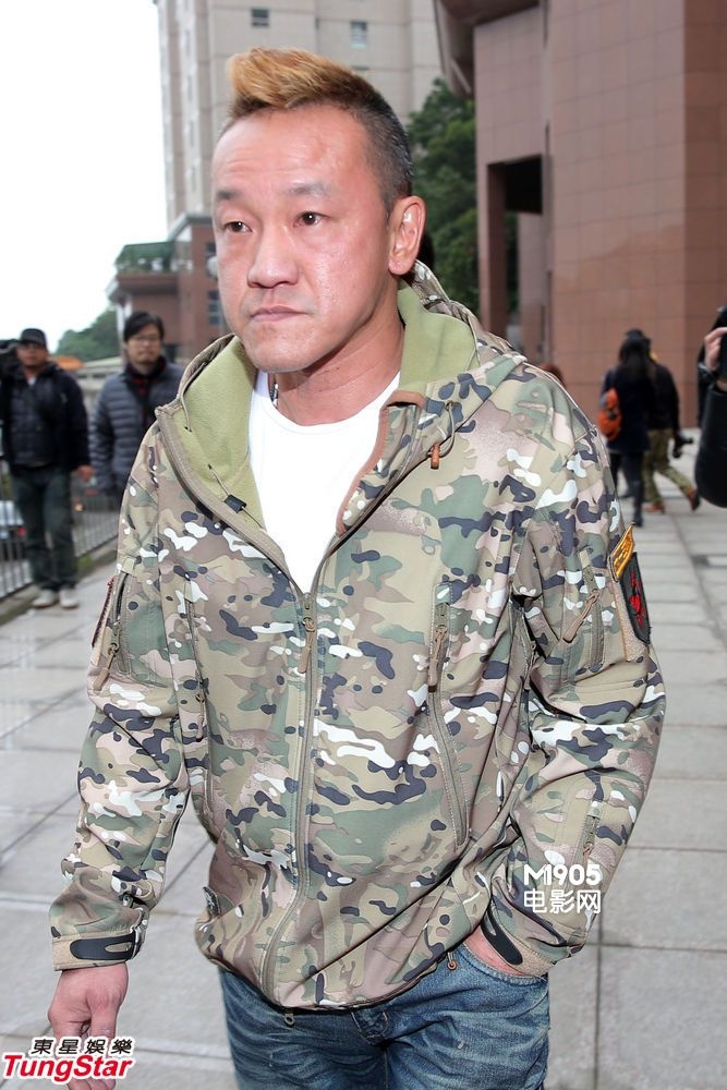 艺人戎祥不幸猝逝好友赶往送别 其父悲伤现身 ( 1 / 11 ...