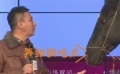 “愛馬人”胡軍活動現(xiàn)場喂馬 技藝高超女兒受真?zhèn)? title=