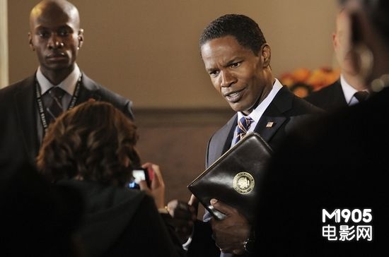 《白宫陷落》曝海报、预告 查宁·塔图姆救总