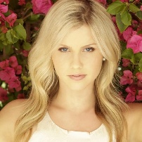 克莱尔·霍尔特