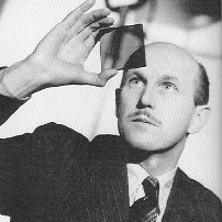 迈克尔·鲍威尔