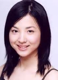 小出早织