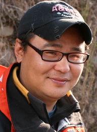 周伟