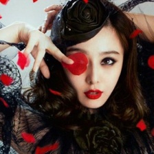 細(xì)數(shù)蜷川實(shí)花鏡頭下的紅男綠女 范冰冰成其愛(ài)將