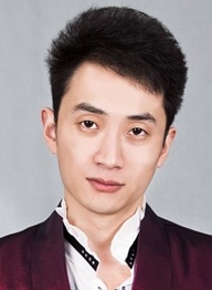 李君明