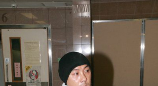 張衛(wèi)健母親溺水昏迷仍處生死未卜 憂心返港探望