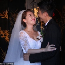 唐笑北京大婚明星如云 新人交換誓詞激動(dòng)到落淚