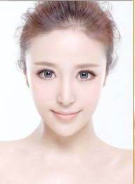 王曼妮