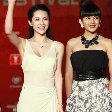 潘霜霜深V礼服秀乳沟 《铁血娇娃》性感登红毯