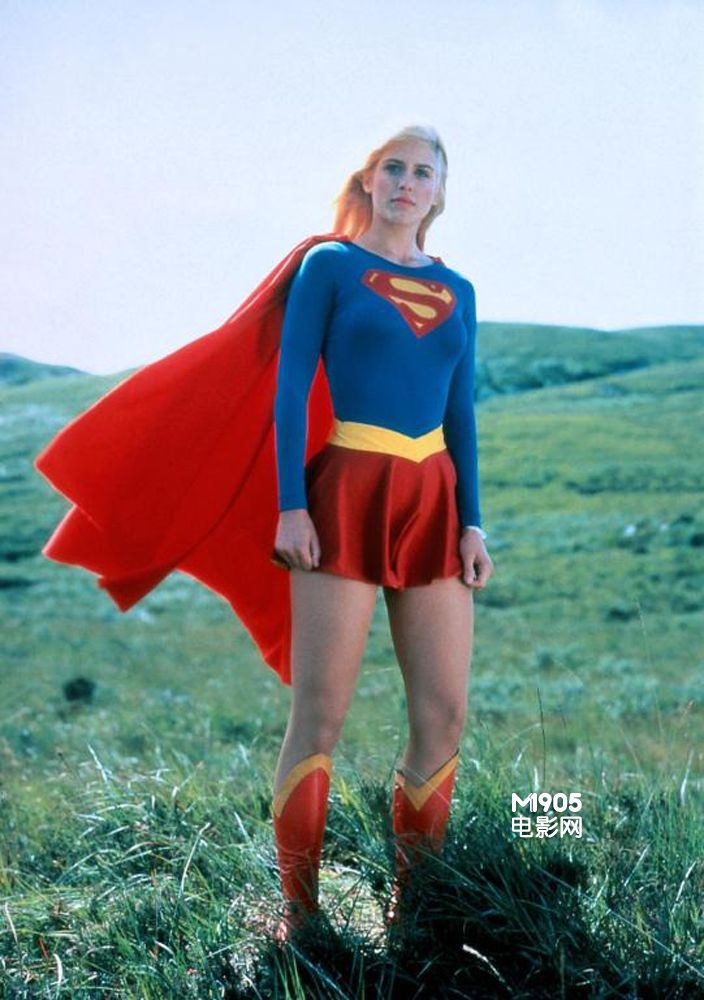 《女超人》可以说是超人系列电影中的另类存在,尽管女超人的身世被