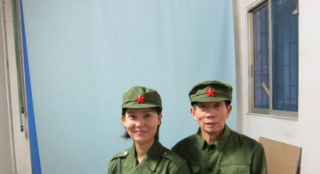 劉家良在愛(ài)妻懷中離世 夫妻情誼圈中人深情悼念