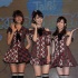 AKB48成员访台推介旅游 短裙露腿大扮可爱少女