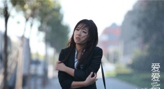 萌喜劇《愛愛囧事》8月2日將映 趙奕歡變女屌絲