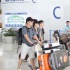 嚴(yán)寬杜若溪情侶裝現(xiàn)身機(jī)場(chǎng) 疑出國(guó)為婚禮選址