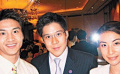 郭晶晶產(chǎn)子霍震霆興奮抱孫 兒子生日撞車前任田亮