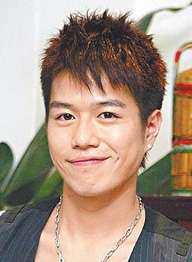 李易