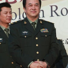 八一电影制片厂厂长黄宏亮相 一袭军装英姿飒爽