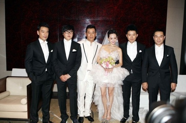 10月6日,48岁的演员王志飞与33岁的张定涵如期举行婚礼,此次婚礼是