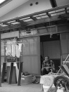 然后泥船遠(yuǎn)去了