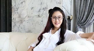 《愛(ài)情幸運(yùn)星之打望》熱拍 劉洲成楊紫婷赤裸相見(jiàn)