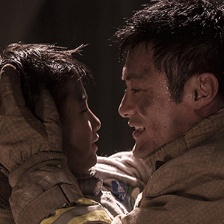 《救火英雄》曝帅爸“萌娃”照 余文乐首次当爹