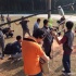 《爸爸去哪兒》正熱拍 田亮發(fā)片場(chǎng)照“抓孩子”