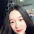 霍思燕当妈晒美艳红唇 老公杜江舔屏示爱秀甜蜜