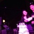 王力宏新加坡跨年上演福利秀 愛(ài)妻上臺(tái)同切蛋糕