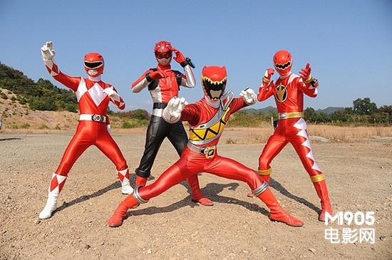 与去年上映的《特命战队go-busters vs 海贼战队豪快者》相比首周票房