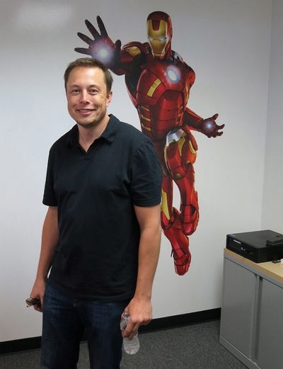 钢铁侠原型人物来华开微博网友求火星游